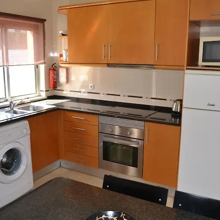 - 2 A 4 Pessoas- Piscina * Olhos de Agua (Albufeira)