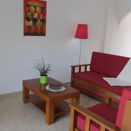 - 2 A 4 Pessoas- Piscina