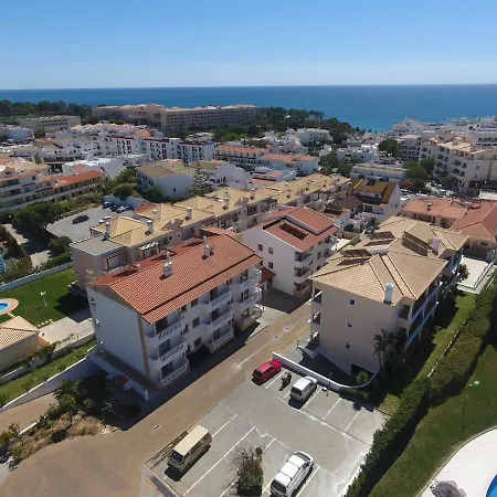 Apartman - 2 A 4 Pessoas- Piscina Olhos de Água